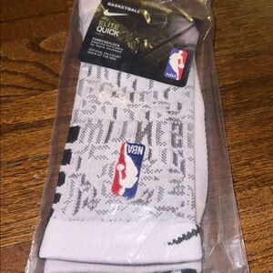 Nike Elite Quick Crew NBA Basketball Sock Gray White Pattern - NEW - MENS LARGE